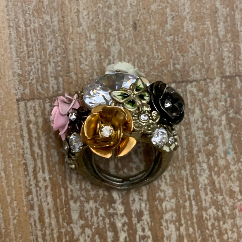 Showstopping Floral Cocktail Ring